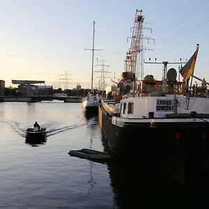 Schiffshotel Schlafen Im Hafen 3* Hamburg